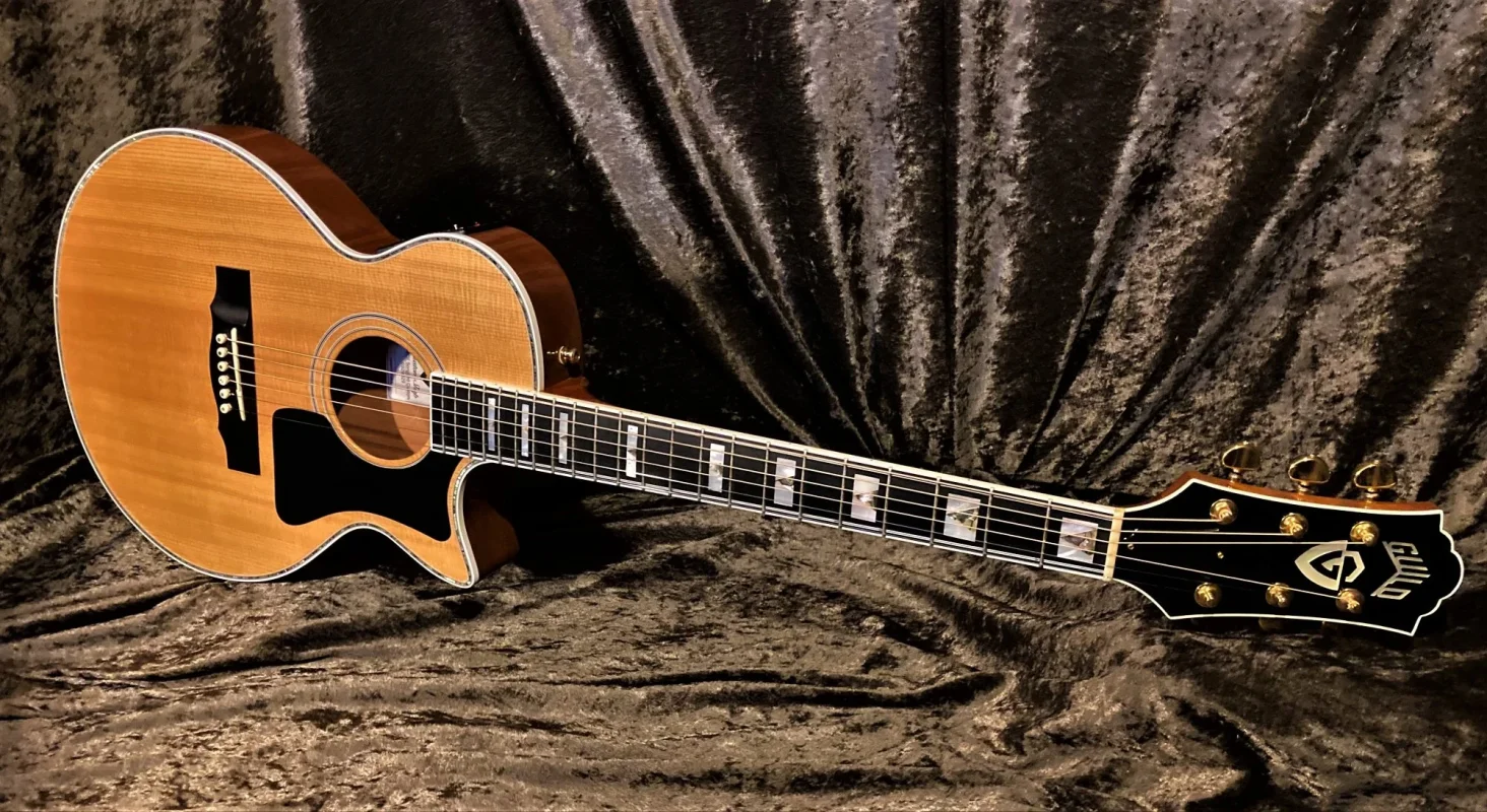 1999 Custom Guild Songbird(S4ce) from the Nashville Custom Shop
