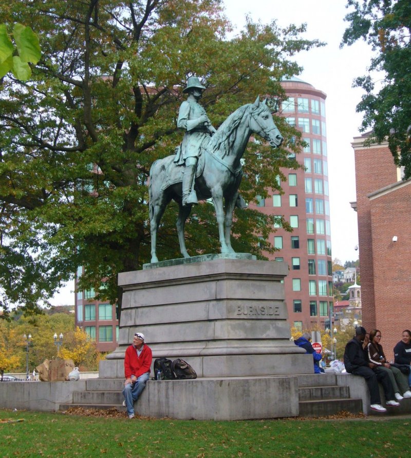 Gen._Burnside_Monument,_Burnside_Park,_Providence,_RI.jpg